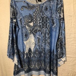 new directions Tops - Tunic Top by New Directions size M new directions Tops - Tunic Top by New Directions size M